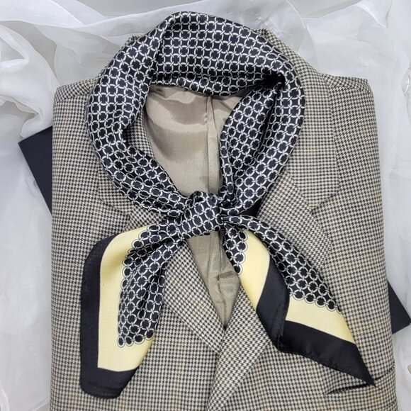 Unbranded Other - ✨✨✨Silky Square Scarf Bandana Black Beige Geometric Chain Print Wrap Shawl Hijab